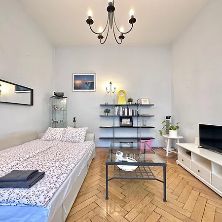 布达佩斯市中心西火车站公寓 Lägenhet Budapest