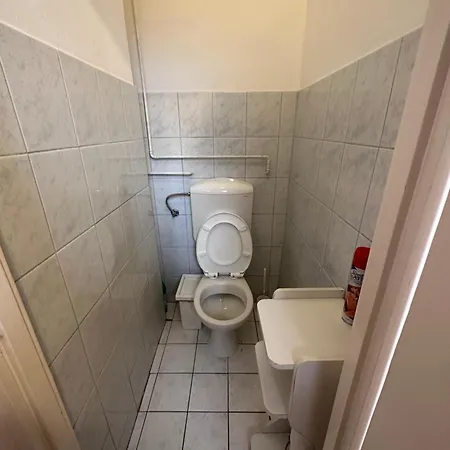 布达佩斯市中心西火车站公寓 Appartement *